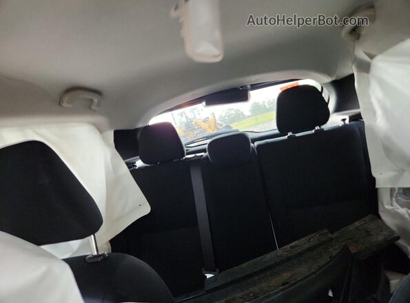 3N1CP5BV8RL510405 2024 NISSAN KICKS Gray Widok tylnych siedzeń
