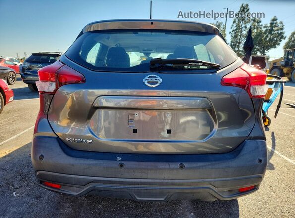 3N1CP5BV9LL517404 2020 NISSAN KICKS Gray Вид ззаду