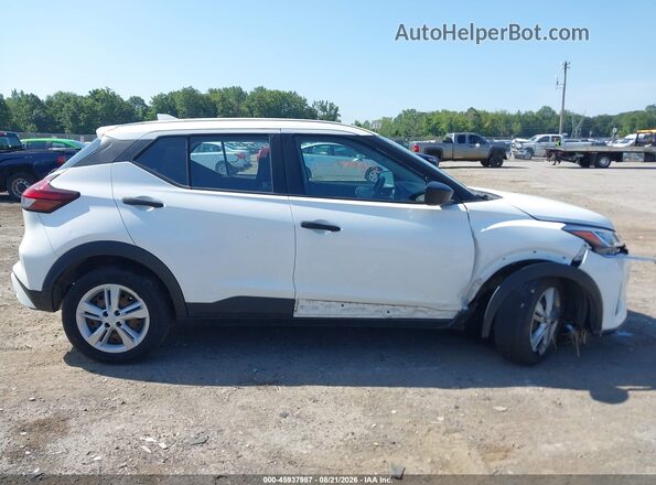 3N1CP5BVXNL528124 2022 NISSAN KICKS White Vista interior trasera