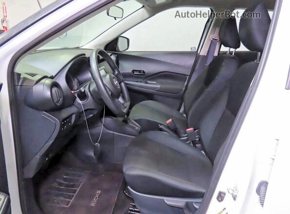 3N1CP5BVXRL533748 2024 NISSAN KICKS White Հետևի նստատեղերի տեսք