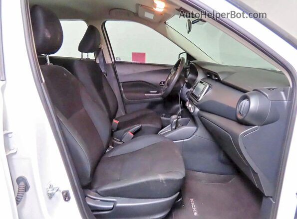3N1CP5BVXRL533748 2024 NISSAN KICKS White Հետևի տեսք