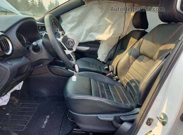 3N1CP5CU0JL503300 2018 NISSAN KICKS White Սալոնի դիմացի տեսք