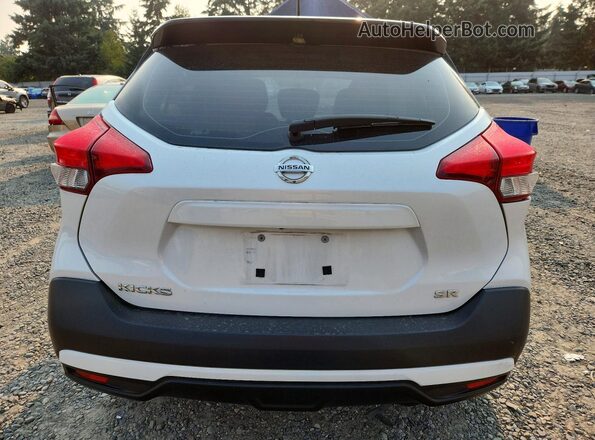 3N1CP5CU0JL503300 2018 NISSAN KICKS White Հետևի տեսք