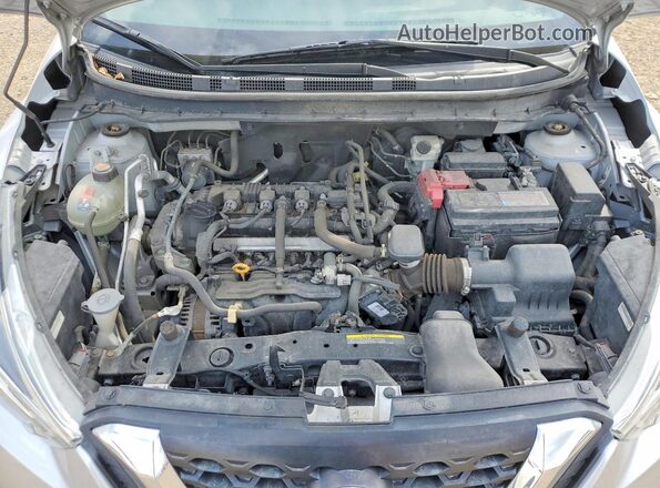 3N1CP5CU0KL534225 2019 NISSAN KICKS Silver Rear interior view