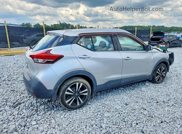3N1CP5CU1KL519264 2019 NISSAN KICKS Серебряный Задняя правая четверть