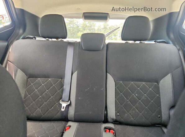 3N1CP5CU1KL519264 2019 NISSAN KICKS Серебряный Вид задних сидений