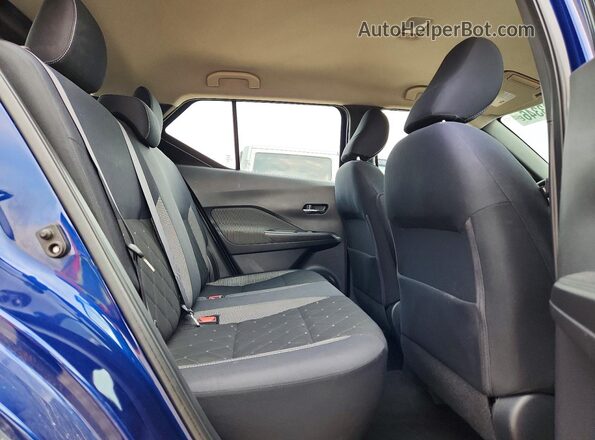 3N1CP5CU2JL518865 2018 NISSAN KICKS Синий Вид задних сидений