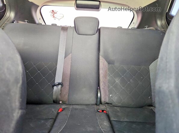 3N1CP5CU2JL523225 2018 NISSAN KICKS White Widok tylnych siedzeń
