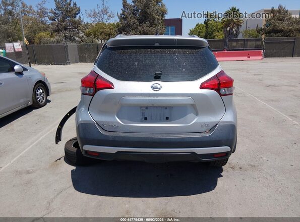 3N1CP5CU2JL542471 2018 NISSAN KICKS Silver 