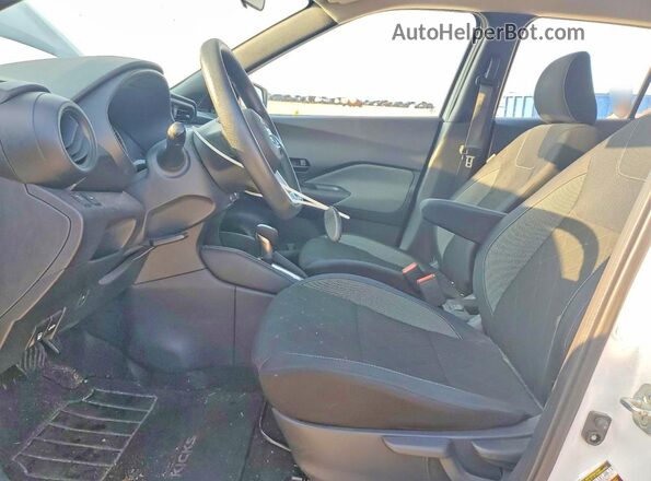 3N1CP5CU3JL538218 2018 NISSAN KICKS White Widok wnętrza z przodu