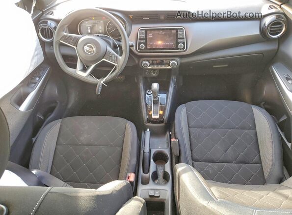 3N1CP5CU3JL542592 2018 NISSAN KICKS Black Вид панелі приладів