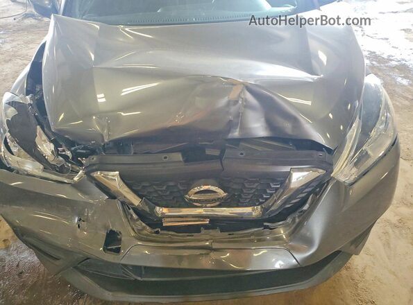 3N1CP5CU3KL498353 2019 NISSAN KICKS Gray Rear interior view