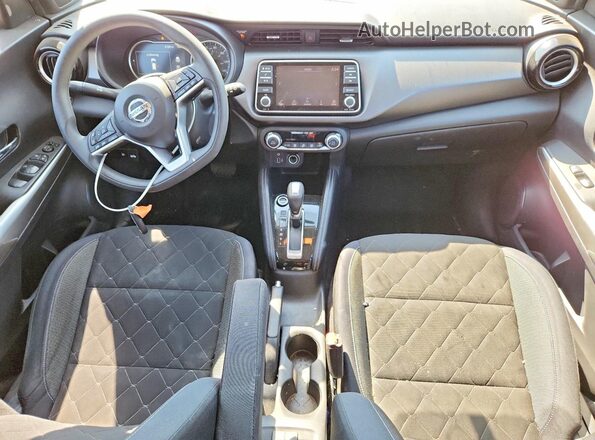 3N1CP5CU4JL517149 2018 NISSAN KICKS Black Вид панелі приладів