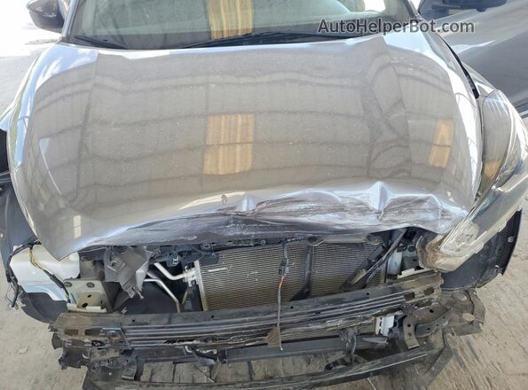 3N1CP5CU5KL533510 2019 NISSAN KICKS Silver Widok wnętrza z tyłu