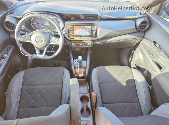 3N1CP5CU5KL556883 2019 NISSAN KICKS Угольный Вид панели приборов
