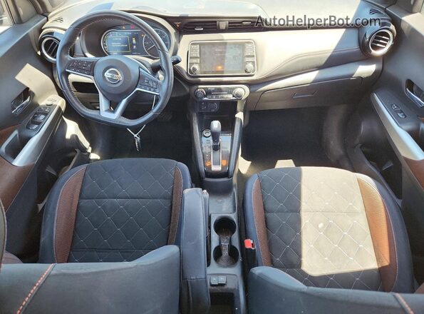 3N1CP5CU6JL508906 2018 NISSAN KICKS Blue წინა პანელის ხედი