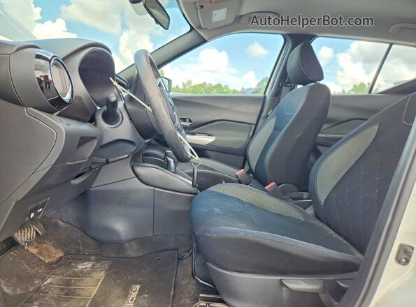 3N1CP5CU6KL500581 2019 NISSAN KICKS White Widok wnętrza z przodu