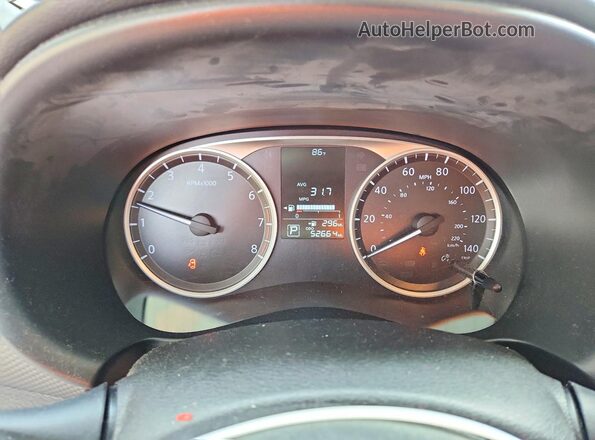 3N1CP5CU7JL537184 2018 NISSAN KICKS Charcoal ხელსაწყოთა პანელის ხედი