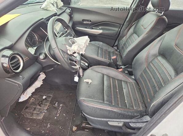 3N1CP5CU7KL511217 2019 NISSAN KICKS White Вид салону спереду