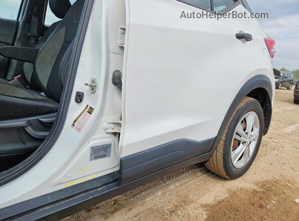 3N1CP5CU7KL520144 2019 NISSAN KICKS White Widok naklejki z numerem VIN