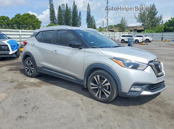 3N1CP5CU7KL527871 2019 NISSAN KICKS Серебряный Передняя правая четверть