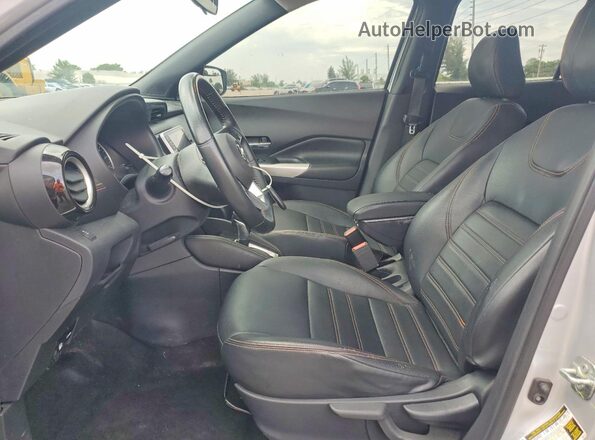 3N1CP5CU7KL527871 2019 NISSAN KICKS Серебряный Вид салона спереди