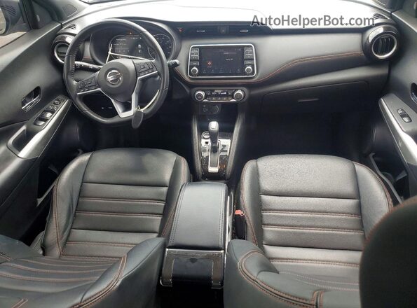 3N1CP5CU7KL527871 2019 NISSAN KICKS Серебряный Вид панели приборов
