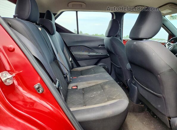 3N1CP5CU7KL558991 2019 NISSAN KICKS Red Widok tylnych siedzeń