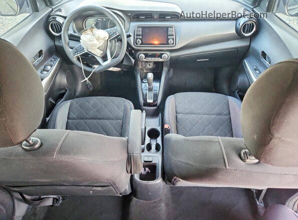 3N1CP5CU8JL522290 2018 NISSAN KICKS Черный Вид панели приборов