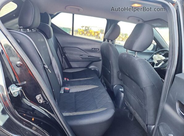 3N1CP5CU8JL522290 2018 NISSAN KICKS Черный Вид задних сидений