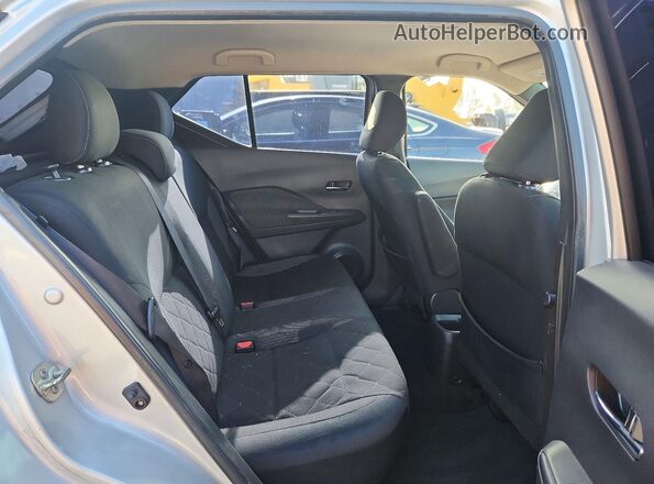 3N1CP5CU8KL519620 2019 NISSAN KICKS Silver უკანა სავარძლების ხედი