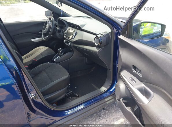 3N1CP5CU8KL560331 2019 NISSAN KICKS Blue Вид салону спереду