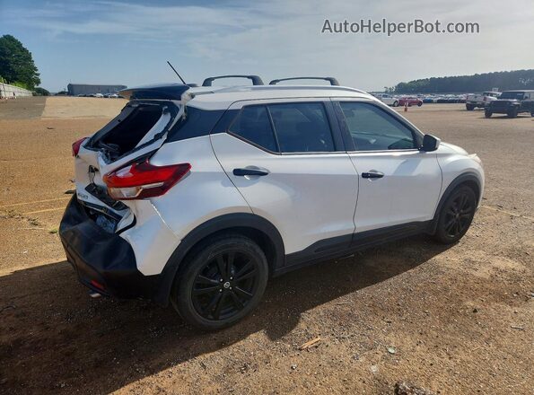 3N1CP5CU9JL514280 2018 NISSAN KICKS Белый Задняя правая четверть