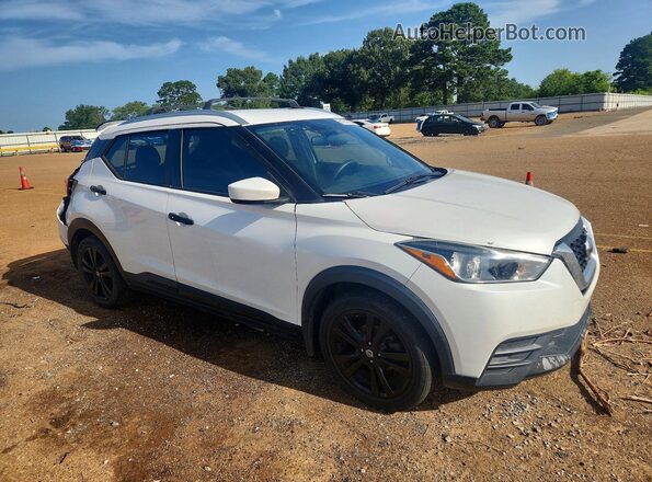 3N1CP5CU9JL514280 2018 NISSAN KICKS Белый Передняя правая четверть