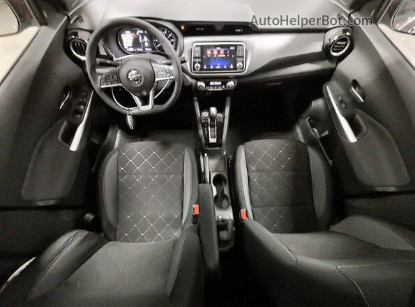 3N1CP5CU9KL564937 2019 NISSAN KICKS Red Vista del salpicadero