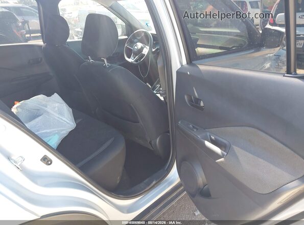 3N1CP5CUXJL507970 2018 NISSAN KICKS Silver Vista de la etiqueta del VIN