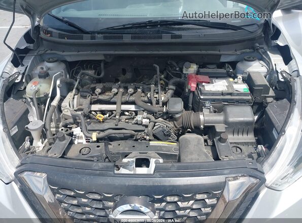 3N1CP5CUXJL521948 2018 NISSAN KICKS Silver Widok z tyłu