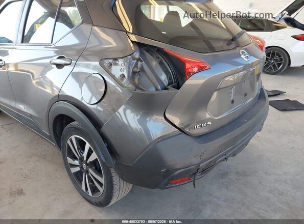 3N1CP5CUXKL551341 2019 NISSAN KICKS Gray Widok z przodu