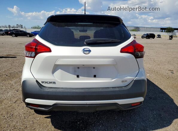 3N1CP5CUXKL565904 2019 NISSAN KICKS White Вид ззаду