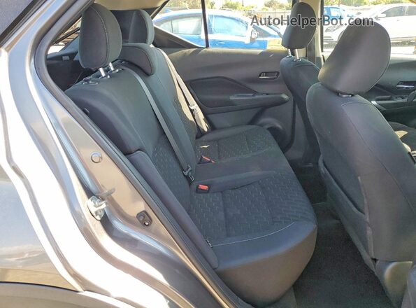 3N1CP5CV0ML469646 2021 NISSAN KICKS Gray Widok tylnych siedzeń