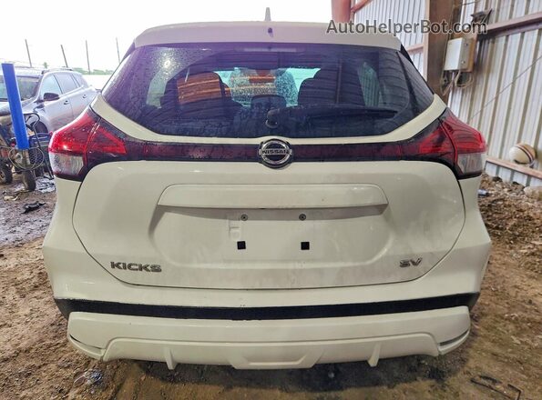3N1CP5CV0ML499052 2021 NISSAN KICKS White Widok z tyłu