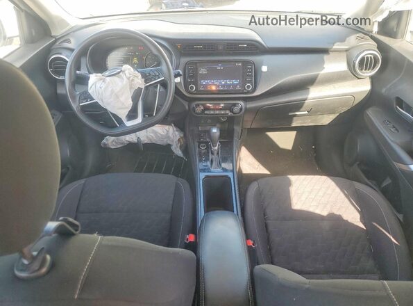 3N1CP5CV0ML530946 2021 NISSAN KICKS White Առջևի վահանակի տեսք