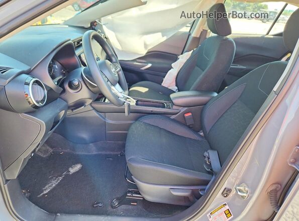 3N1CP5CV0RL488933 2024 NISSAN KICKS Gray Widok wnętrza z przodu
