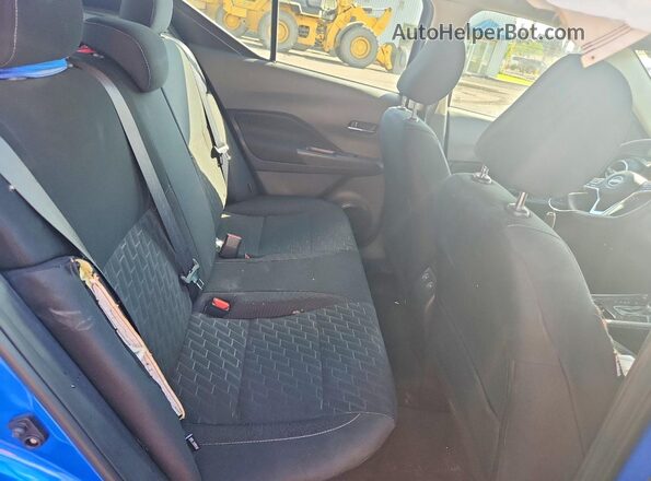 3N1CP5CV0RL576980 2024 NISSAN KICKS Blue უკანა სავარძლების ხედი