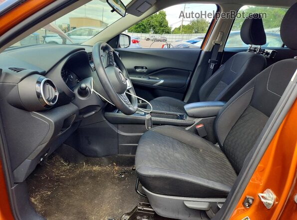 3N1CP5CV1PL504800 2023 NISSAN KICKS Оранжевый Вид салона спереди
