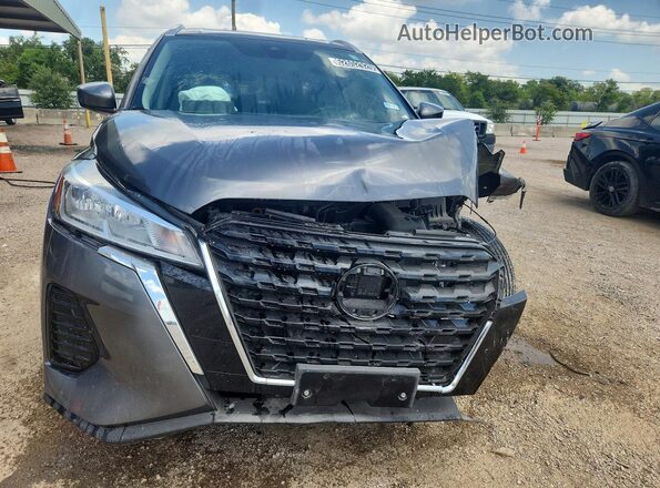 3N1CP5CV1PL556024 2023 NISSAN KICKS Gray Вид спереду