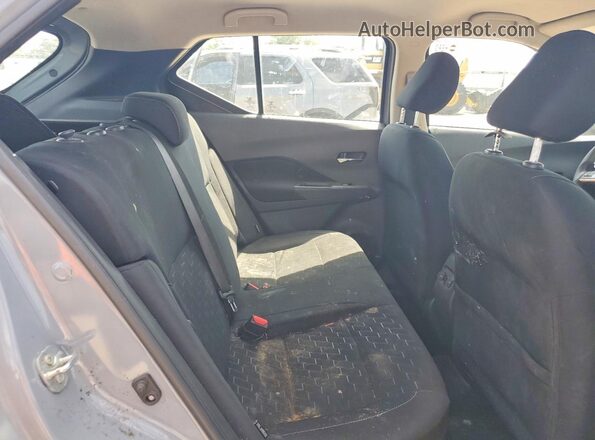 3N1CP5CV1RL544975 2024 NISSAN KICKS Gray Widok wnętrza z tyłu