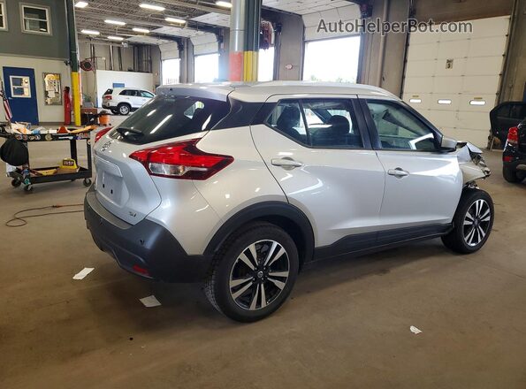3N1CP5CV2LL526654 2020 NISSAN KICKS Silver Trasero derecho