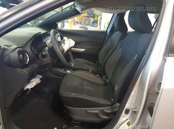3N1CP5CV2LL526654 2020 NISSAN KICKS Silver Vista interior delantera