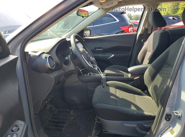 3N1CP5CV2PL546943 2023 NISSAN KICKS Gray Vista interior delantera